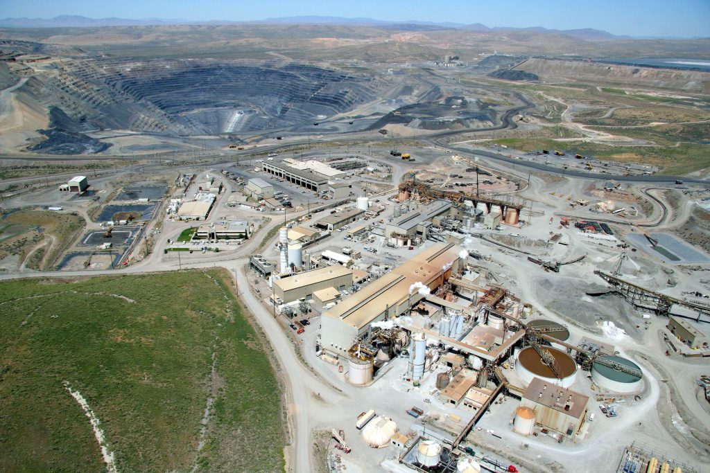 image of The Barrick Goldstrike Mine in Nevada - The Worlds Largest Mine